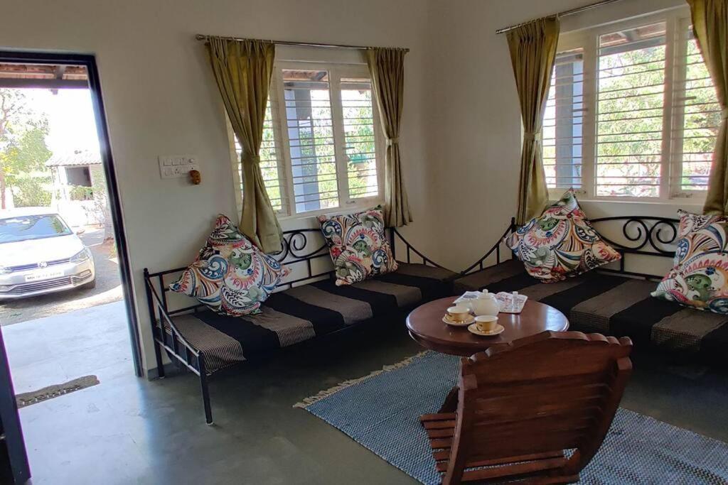 Shakuntala Farms - Rustic Farmstay With Modern Comforts Nashik Exterior photo
